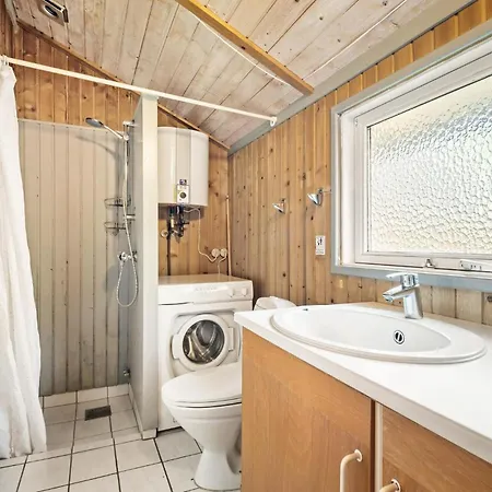 Beach Front Home In Føllenslev With Sauna * Føllenslev