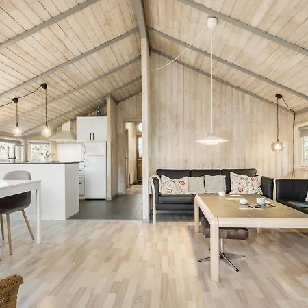 Stunning In With Kitchen